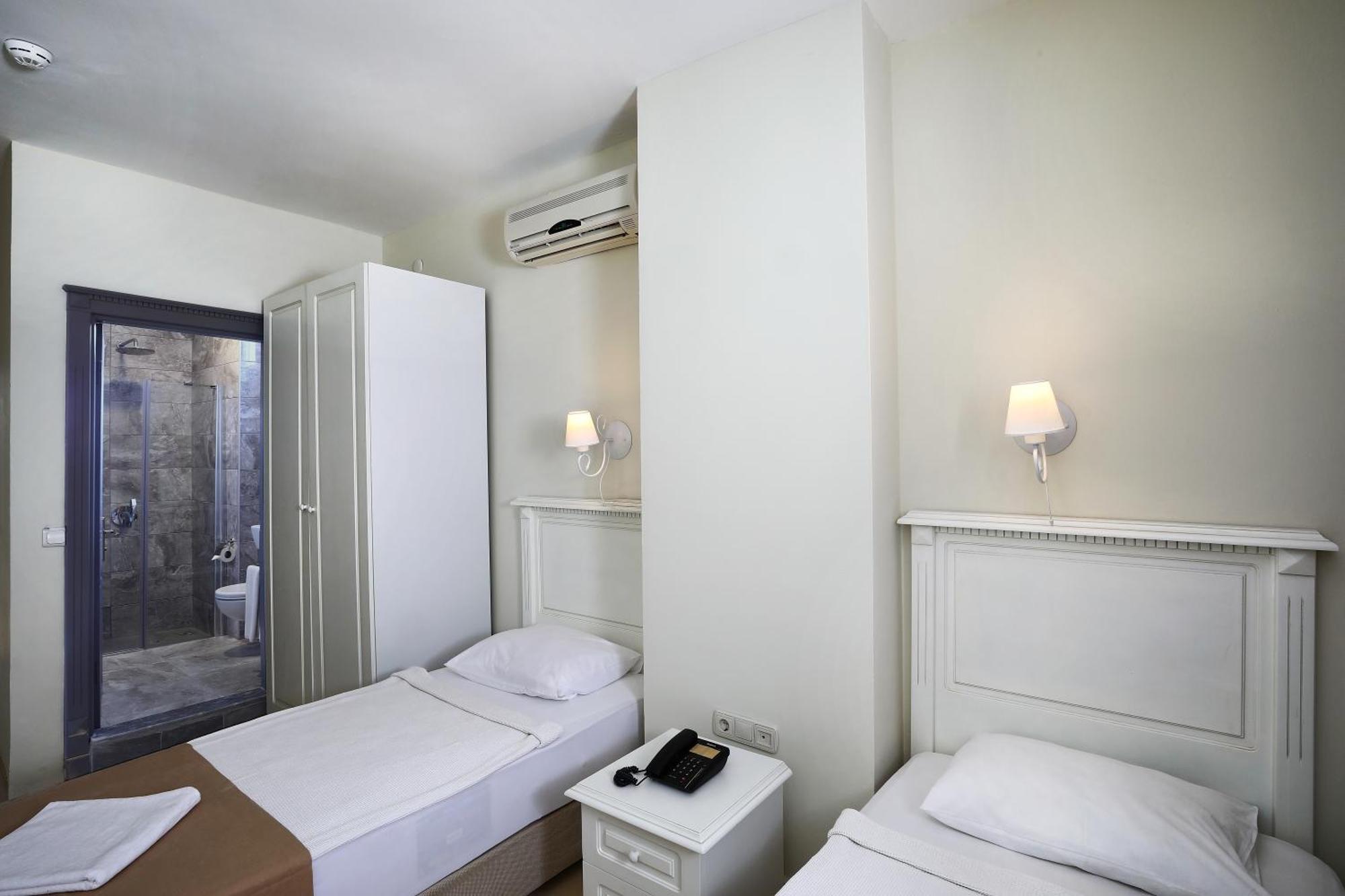 Summer Garden Suites Beach Hotel Bitez Exterior photo